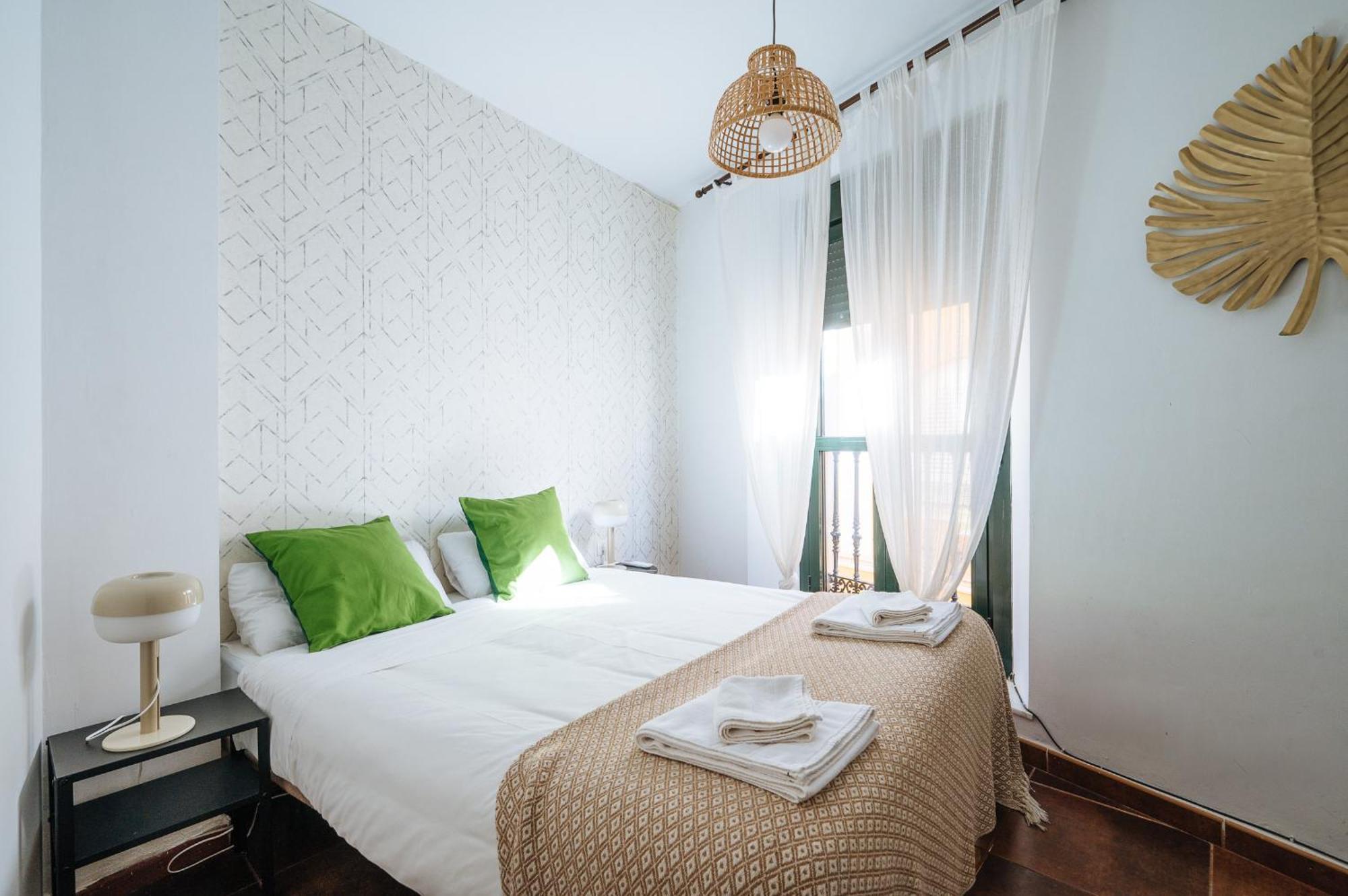 Homeyseville-lovely Duplex At Santa Cruz 10 Pax, Parking Optional Appartement *