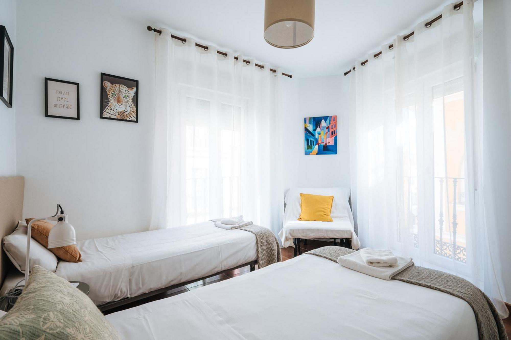 Homeyseville-lovely Duplex At Santa Cruz 10 Pax, Parking Optional Appartement *